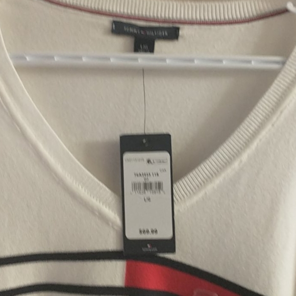 NWT Egg shell Tommy Hilfiger sweater - Picture 2 of 4